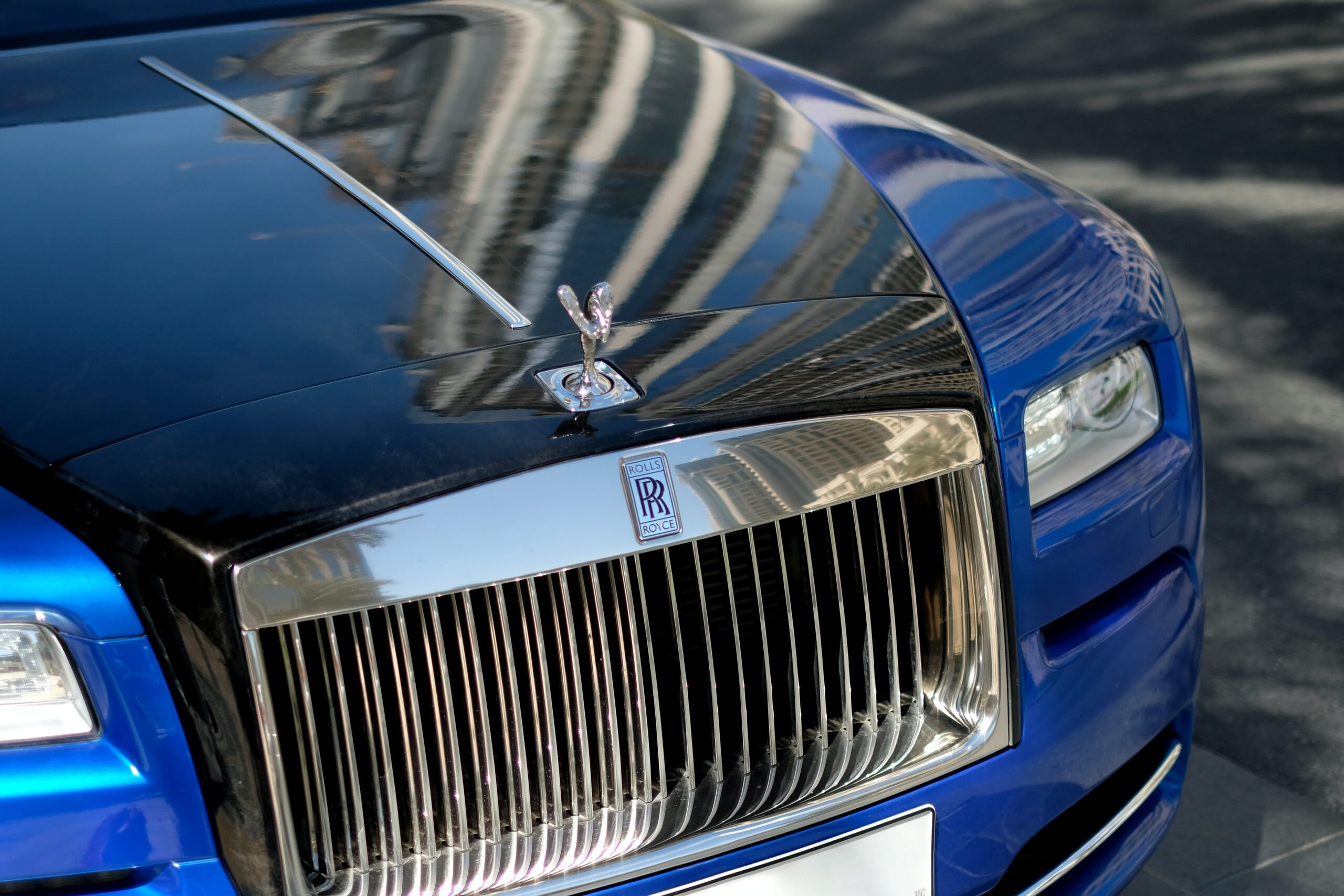 The Magic of Renting a Rolls Royce in Dubai
